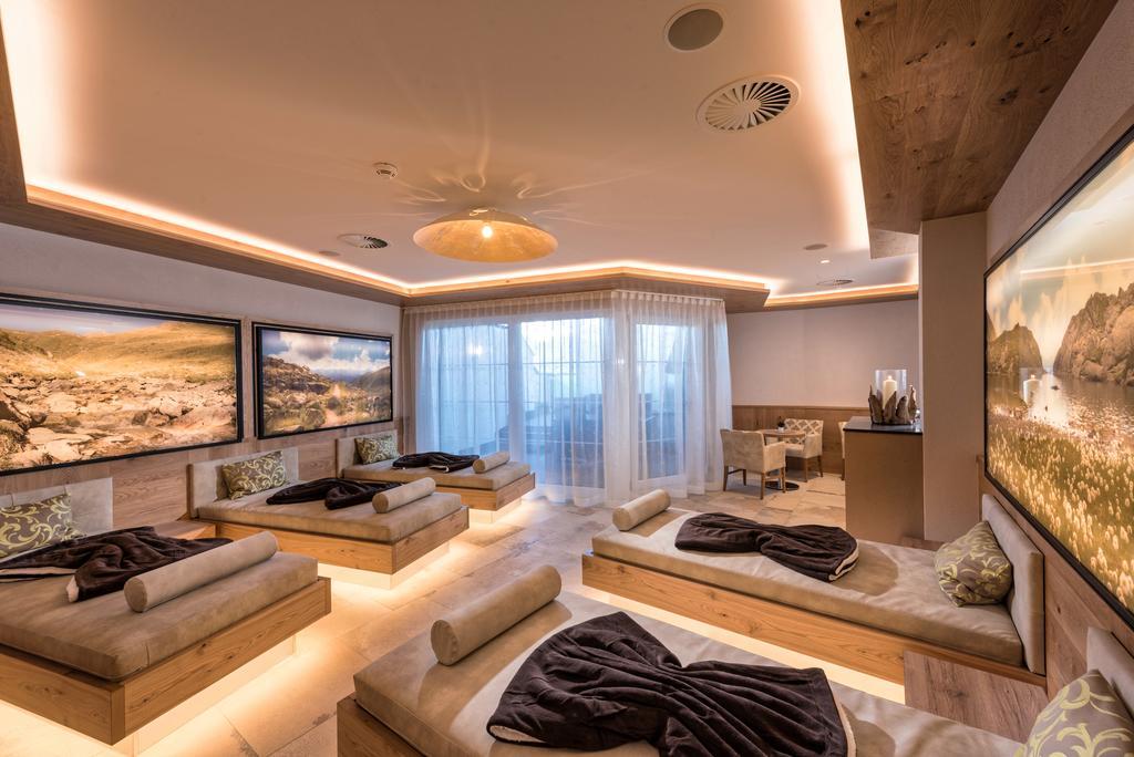 Hotel Jennys Schloessl Серфаус Экстерьер фото