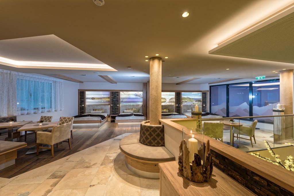 Hotel Jennys Schloessl Серфаус Экстерьер фото