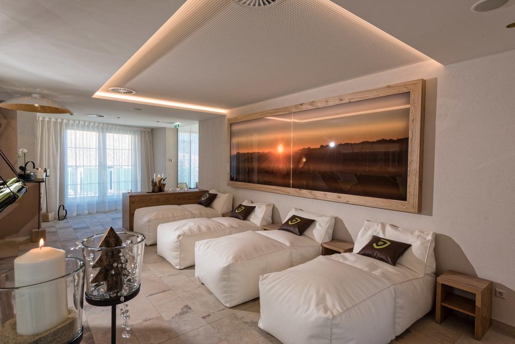 Hotel Jennys Schloessl Серфаус Экстерьер фото