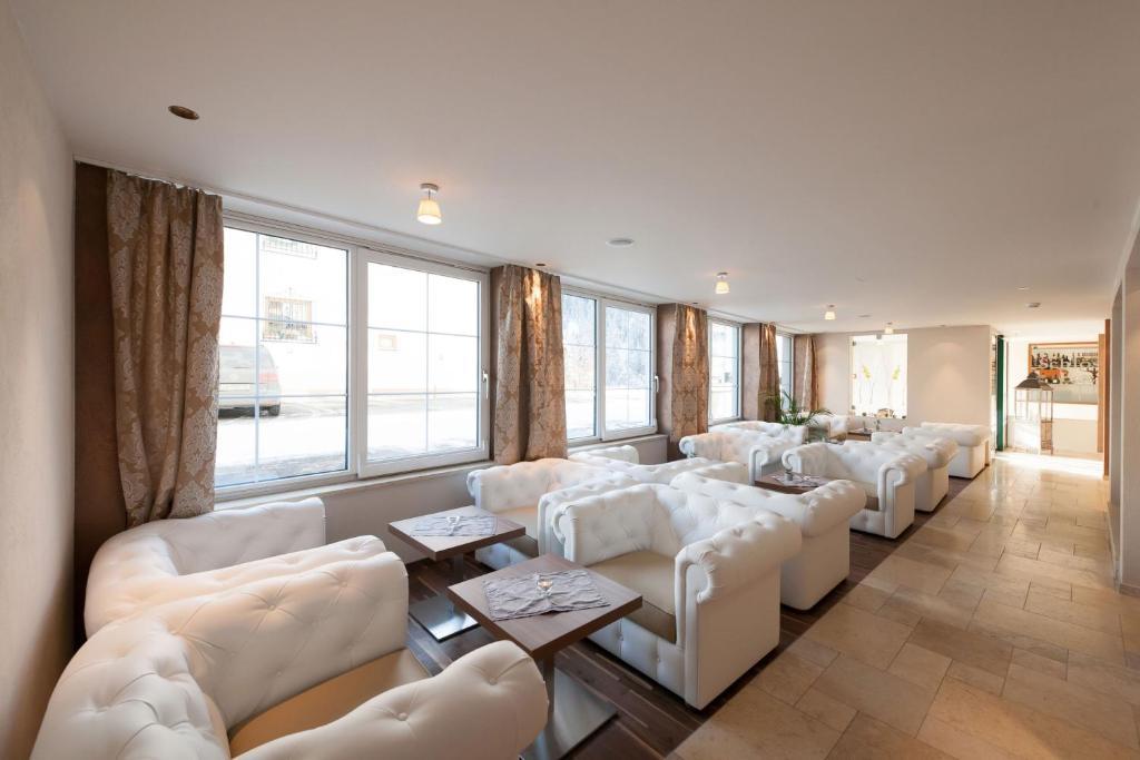 Hotel Jennys Schloessl Серфаус Экстерьер фото